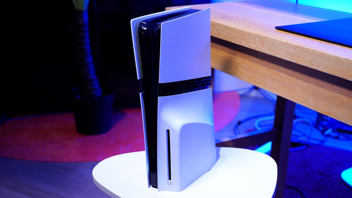 TuniGamers – PS5 Pro Tuto : Comment installer le lecteur de disque et un SSD ? Découvrez notre guide